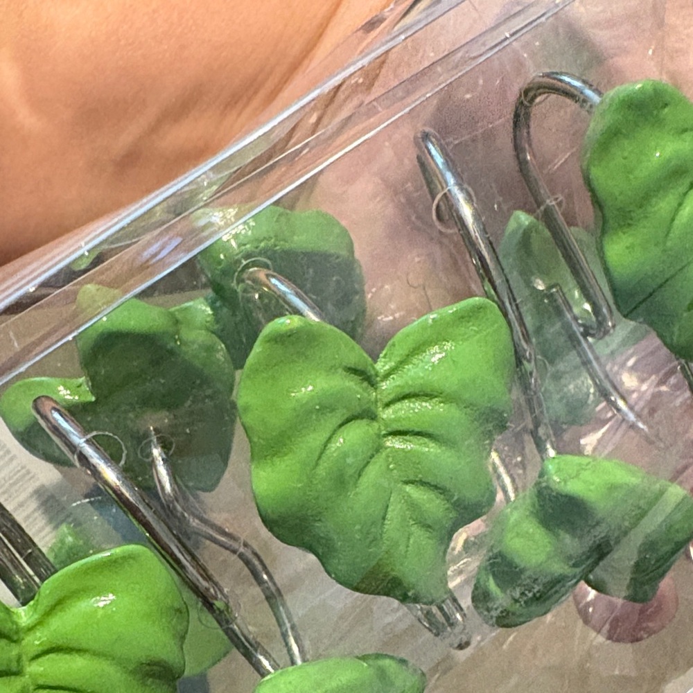 Green Leaf Shower Curtain Hooks - Picture 4 of 5